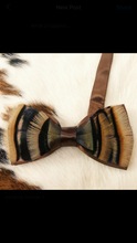 Load image into Gallery viewer, Turkey Feather Bow tie