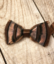 Load image into Gallery viewer, Turkey Feather Bow tie