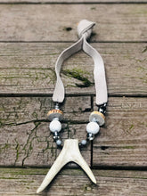 Load image into Gallery viewer, Savannah Antler Necklace